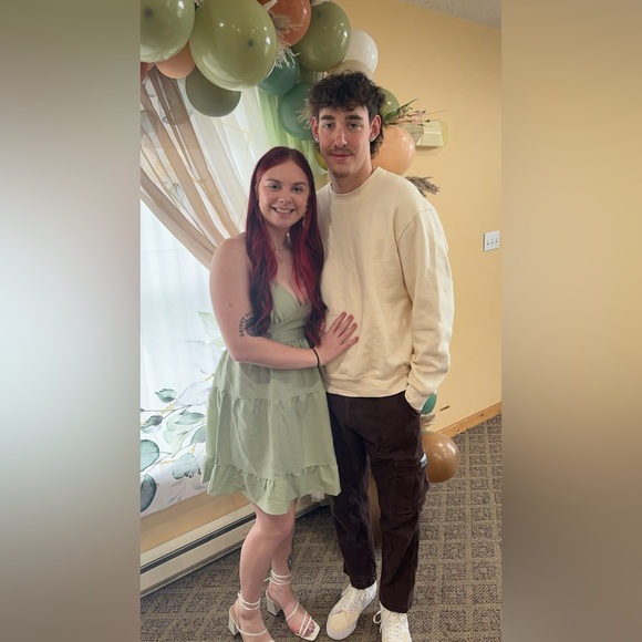 meet your posher!! - Picture 3 of 5